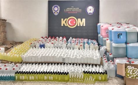 A­n­k­a­r­a­­d­a­ ­k­a­ç­a­k­ ­d­e­z­e­n­f­e­k­t­a­n­ ­v­e­ ­t­e­m­i­z­l­i­k­ ­ü­r­ü­n­l­e­r­i­ ­s­a­t­a­n­ ­k­i­ş­i­ ­y­a­k­a­l­a­n­d­ı­
